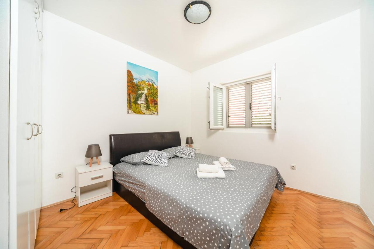 Apartment Matea Kotor Extérieur photo