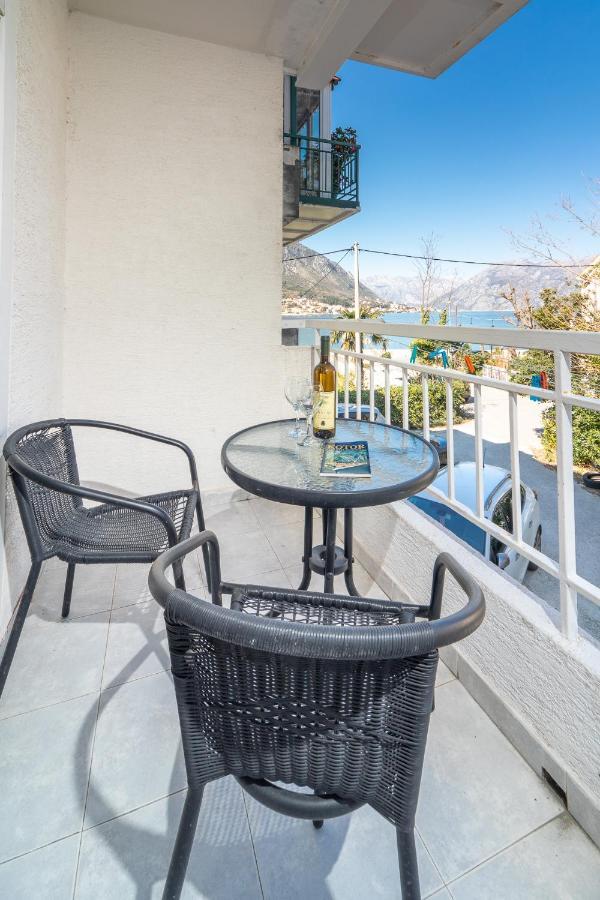 Apartment Matea Kotor Extérieur photo